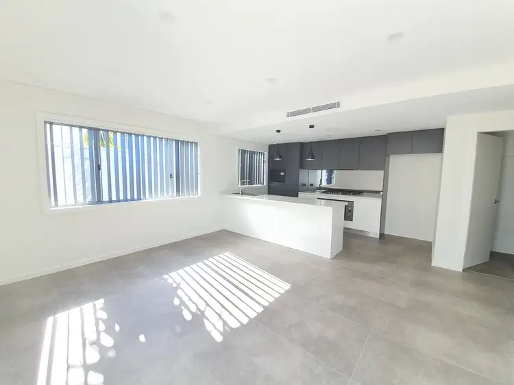 6/17 Fisher Street, Oak Flats NSW 2529