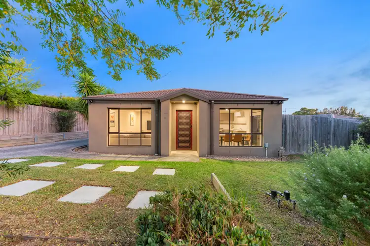 1/30 Silver Gum Drive, Pakenham VIC 3810