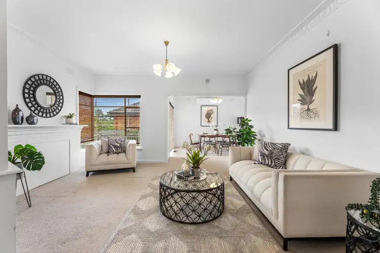 87 Warrigal Road