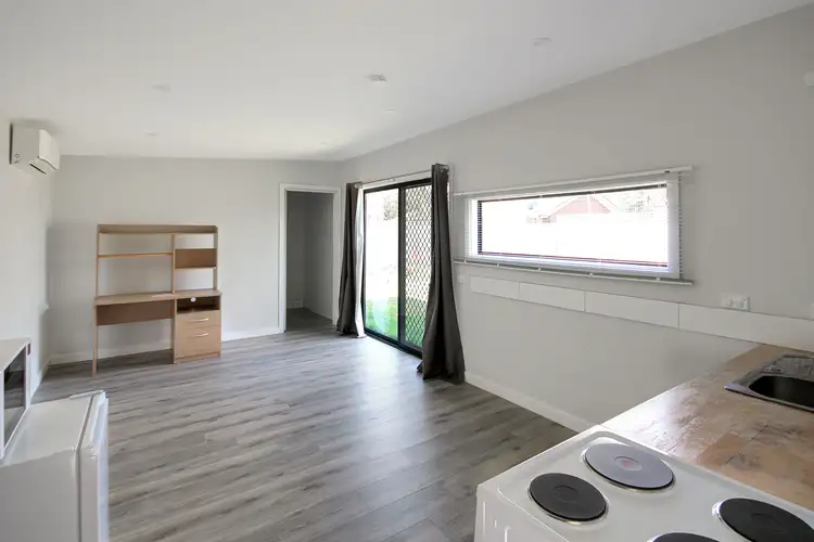 10 Monds Avenue, Benalla VIC 3672