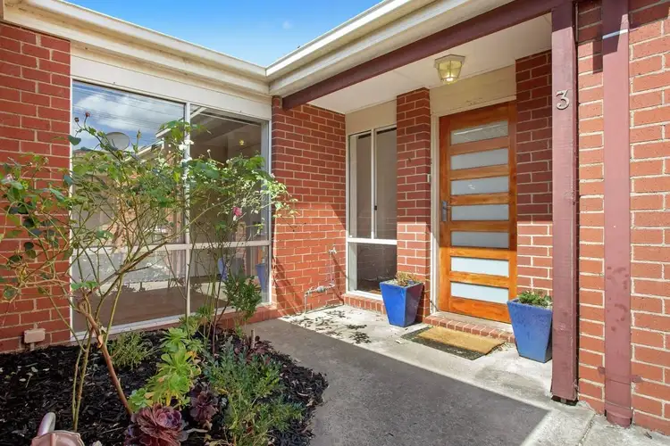 3/2 Ropley Grange, Frankston VIC 3199