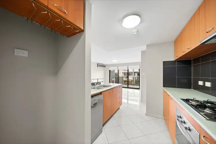 Fifth view of Homely apartment listing, 14/15 Tanunda Drive, Rivervale WA 6103