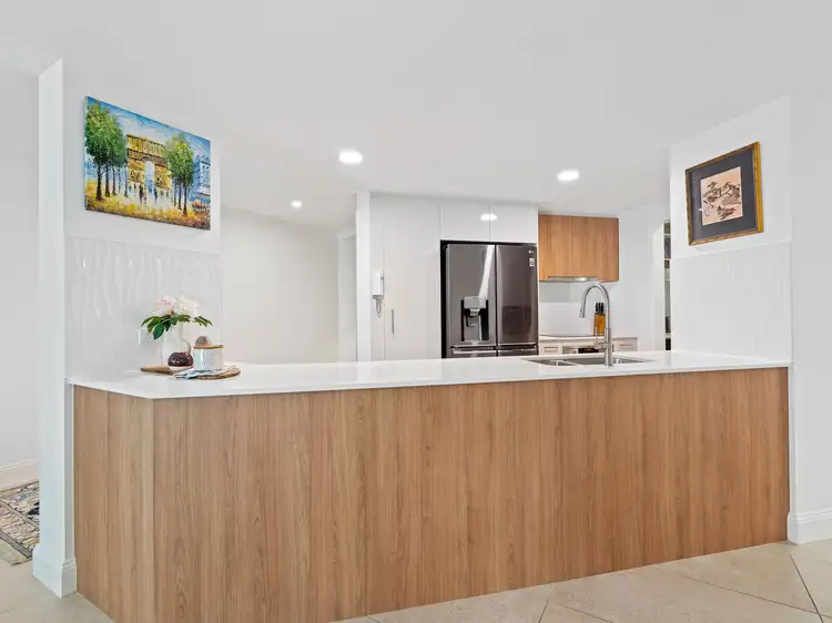 C2/1 Great Hall Drive, Miami QLD 4220