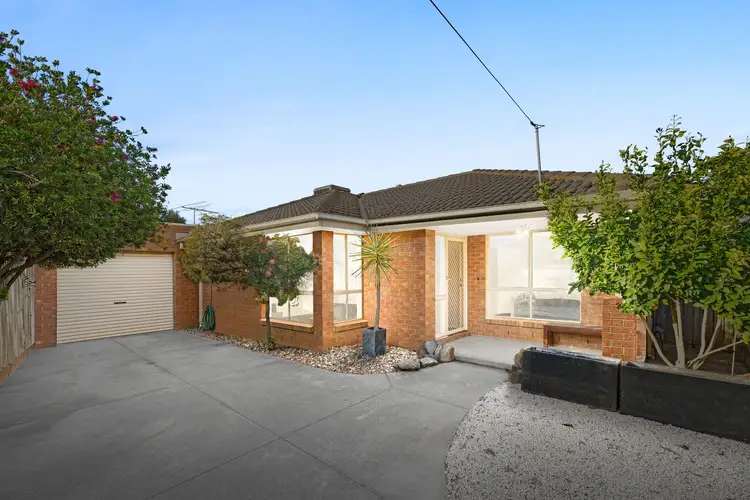2/310 Greaves Street North, Werribee VIC 3030