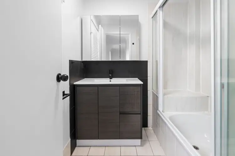 Sixth view of Homely house listing, 11/20 St Kevins Avenue, Benowa QLD 4217