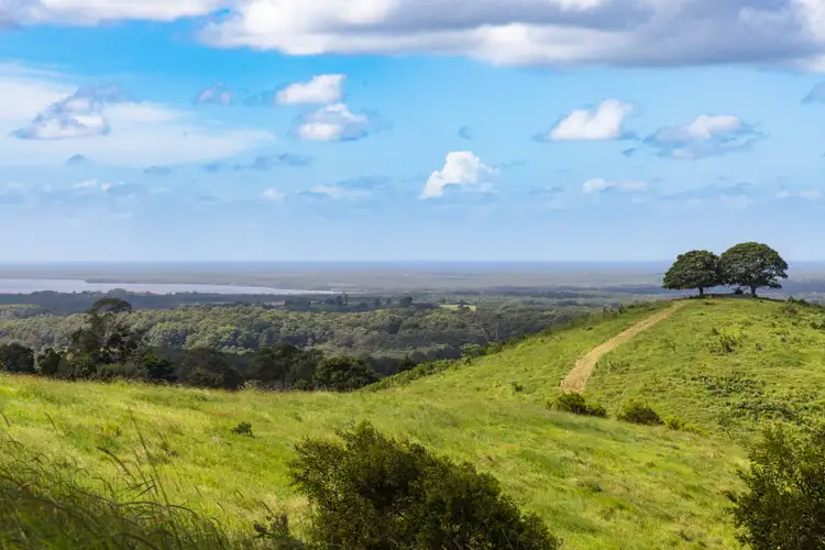 37 Simpsons Road, Cootharaba QLD 4565