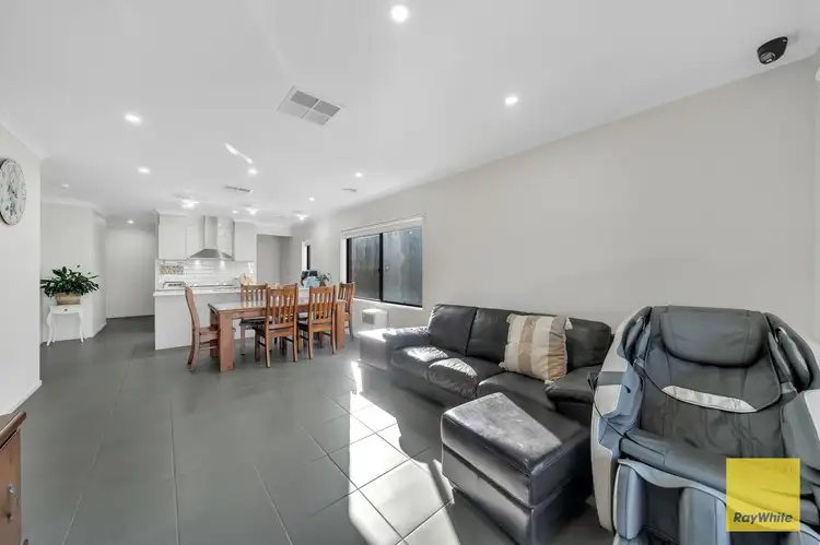 Seventh view of Homely house listing, 5 Rockingham Circuit, Harkness VIC 3337