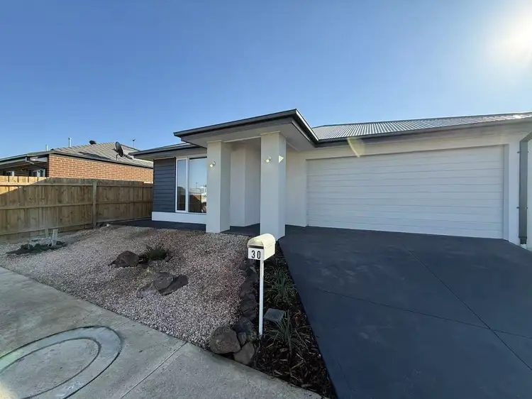 30 Fernside Drive, Diggers Rest VIC 3427