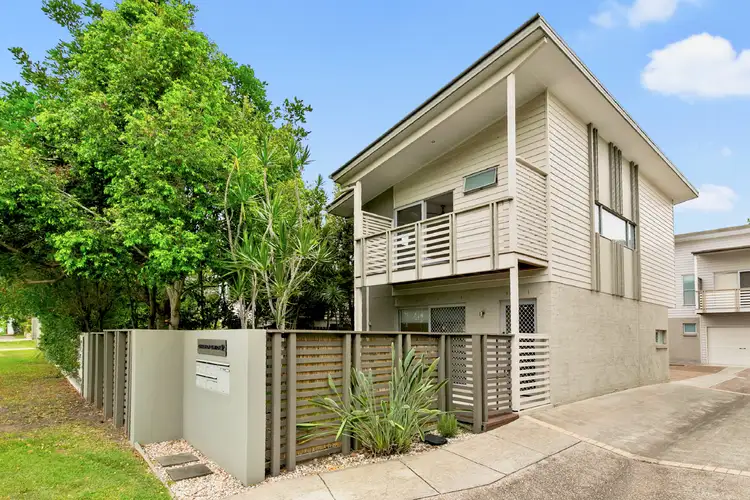 1/12 Gustavson Street, Annerley QLD 4103