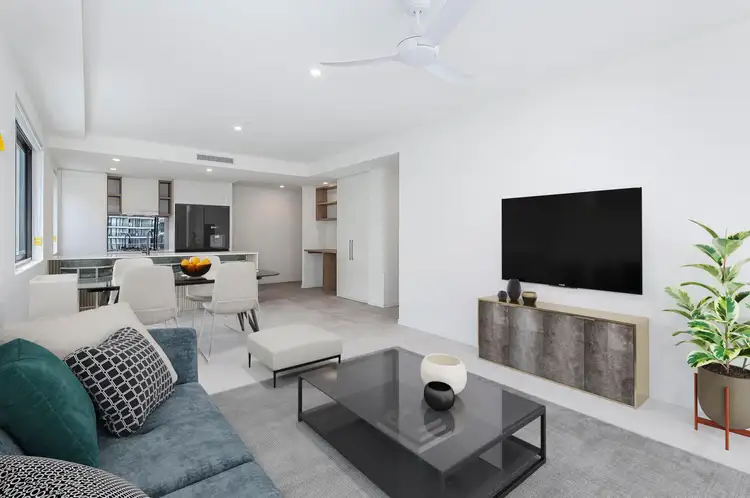 2511/10 Sickle Avenue, Hope Island QLD 4212