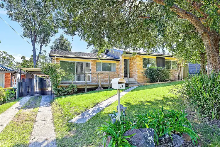 53 Tarana Crescent