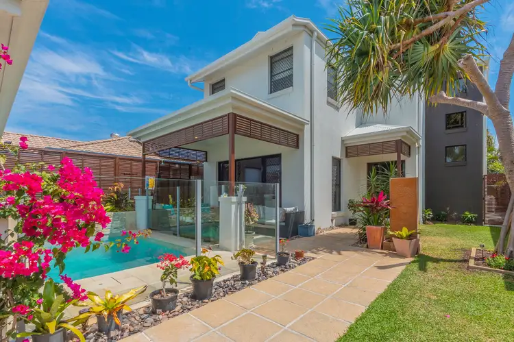 9 Walsh Street, Redcliffe QLD 4020