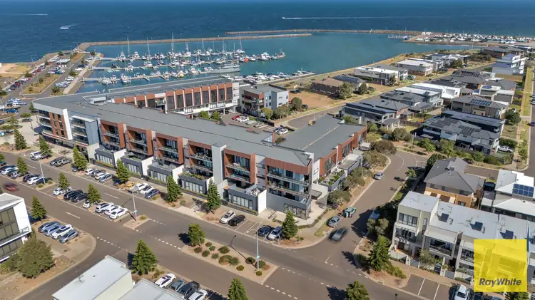134/50 Catamaran Drive, Werribee South VIC 3030