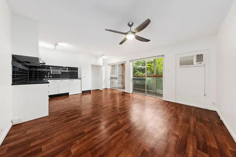 1/421 Sandgate Road, Albion QLD 4010