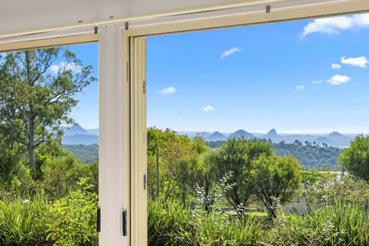 1 Crystal Court, Ocean View QLD 4521