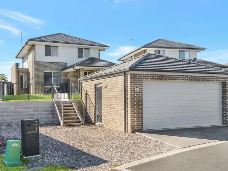 1 Doubletail Lane, Denham Court NSW 2565