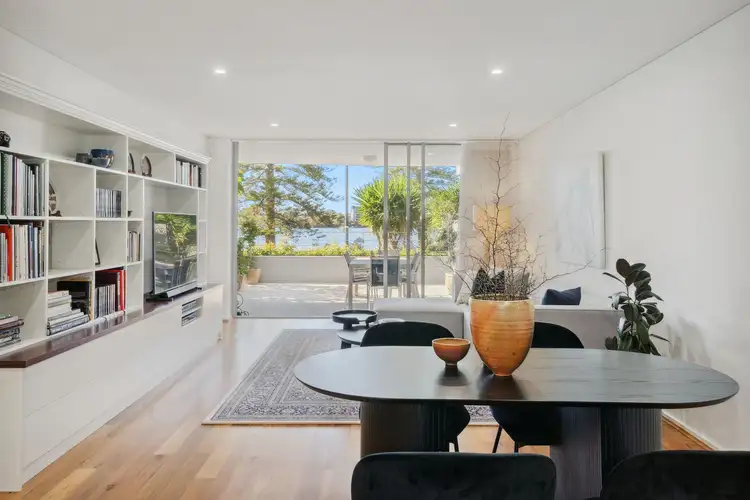 Sixth view of Homely house listing, 18/21 The Esplanade, Mount Pleasant WA 6153