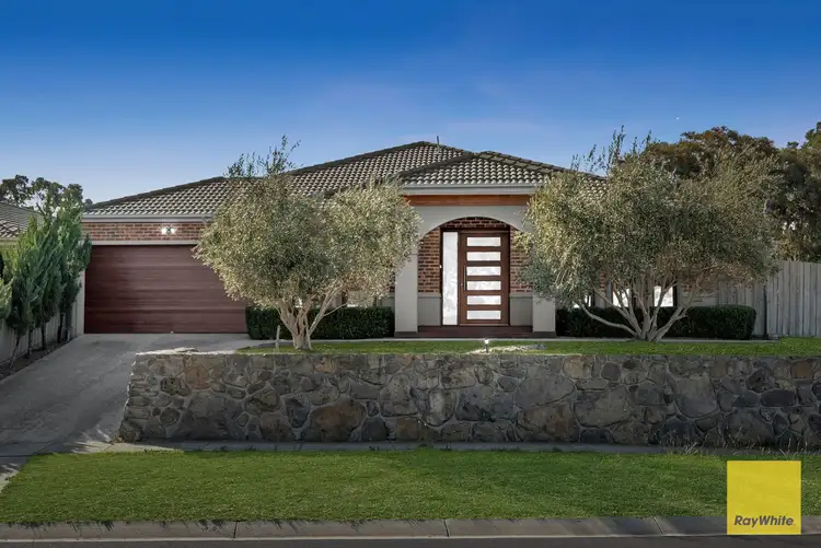 74 Dalray Crescent, Kurunjang VIC 3337