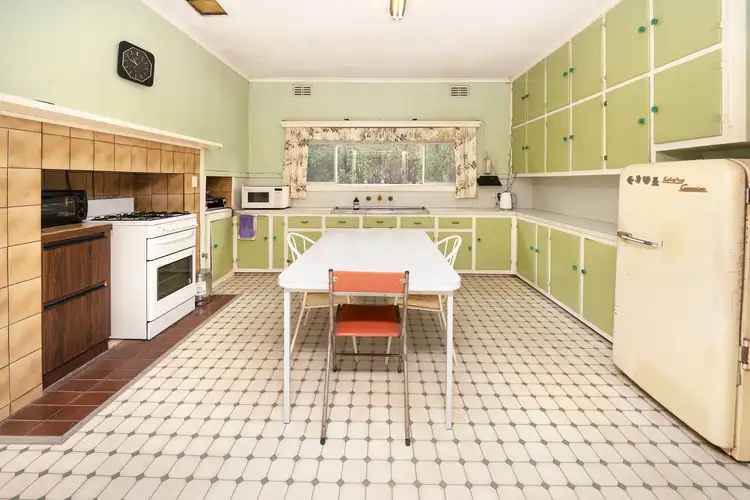 Fifth view of Homely house listing, 1 Cockerell Court, Swan Hill VIC 3585