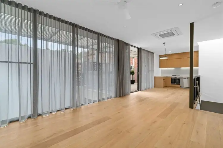 4/42 Manningham Street, Parkville VIC 3052
