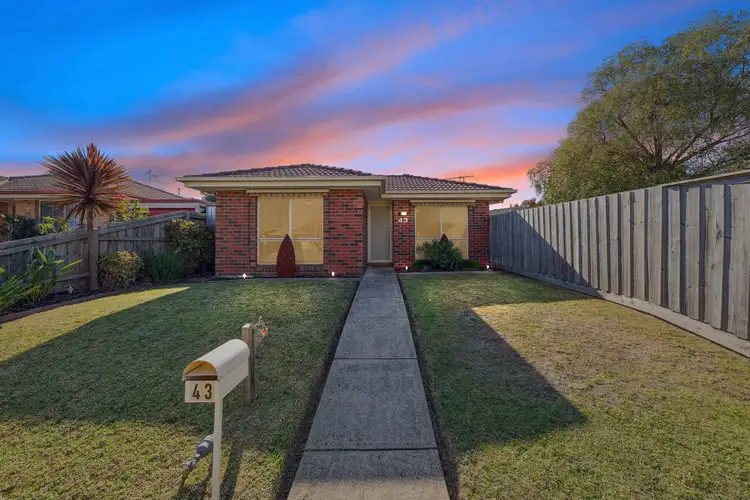 43 Maria Crescent, Pakenham VIC 3810