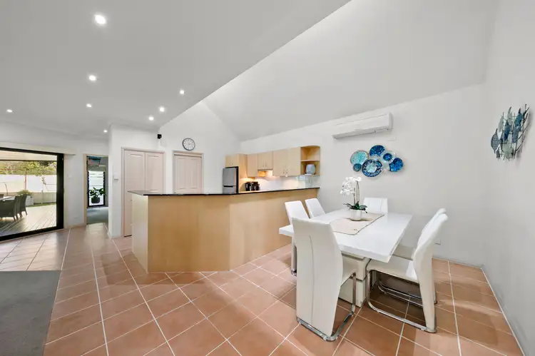 Fifth view of Homely house listing, 8 Lilac Close, Fletcher NSW 2287