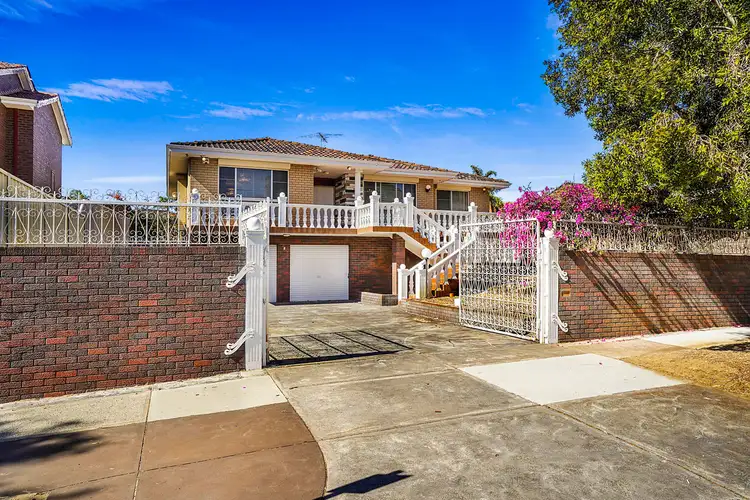 60 Jardine Street, Stirling WA 6021