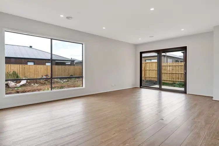 24 Friesian Street, Bonnie Brook VIC 3335