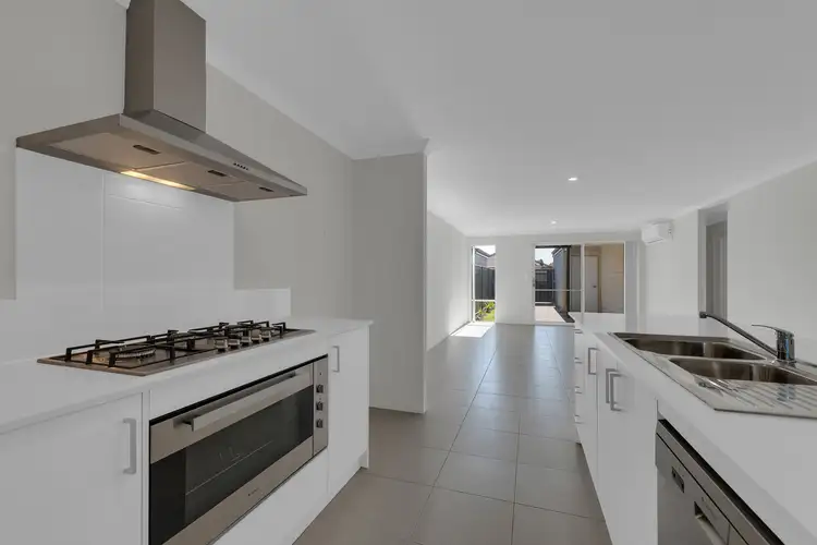 31 Marlock Road, Kwinana Town Centre WA 6167