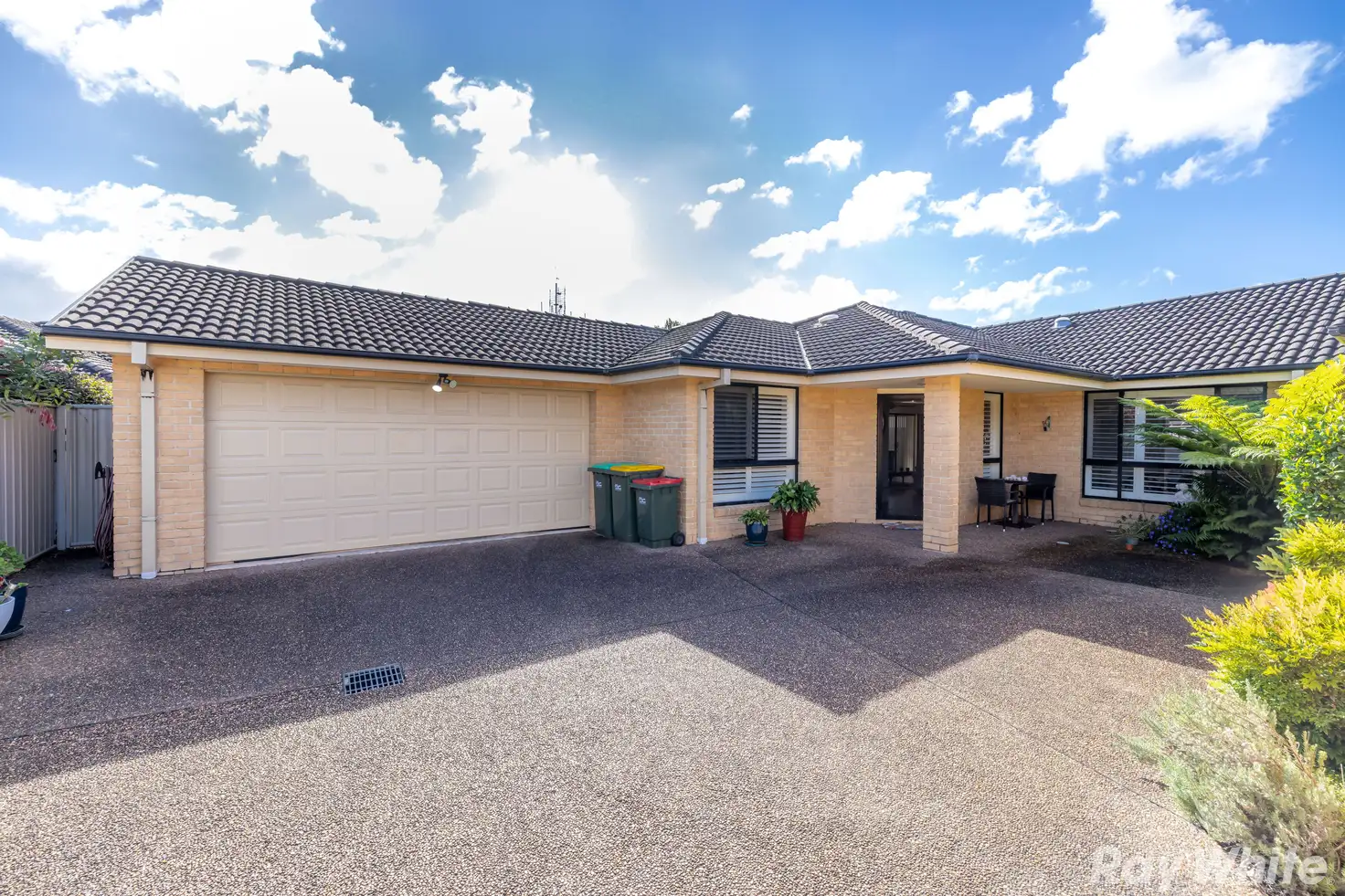 Main view of Homely villa listing, 2/40 Nuwarra Circuit, Forster NSW 2428
