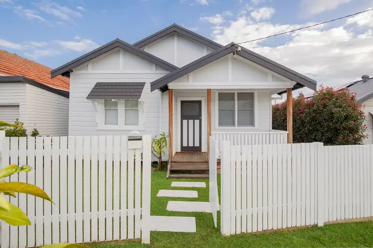 32 King Street, Waratah West NSW 2298