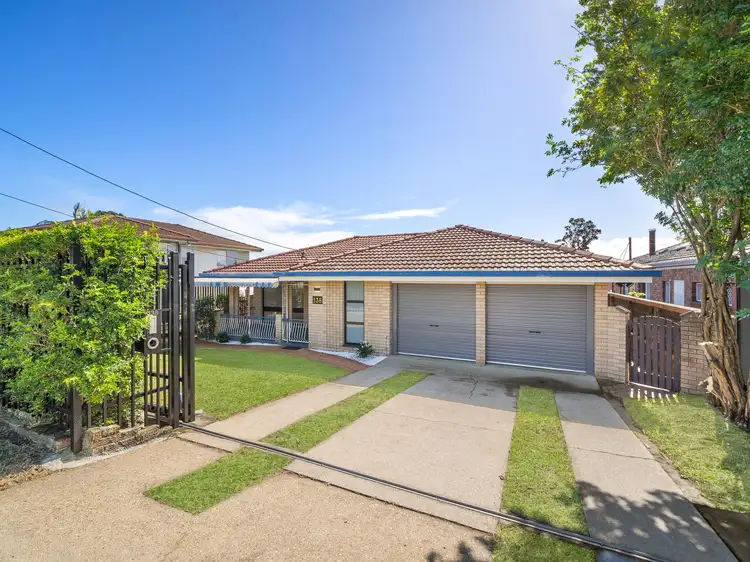 138 Anzac Avenue, Redcliffe QLD 4020