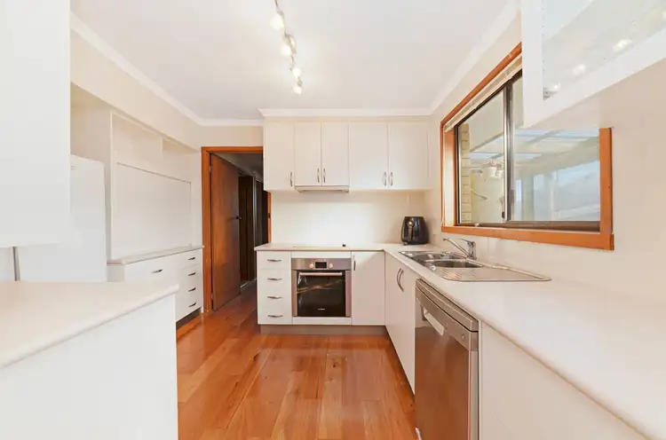 Third view of Homely house listing, 2/5 Carmell Drive, Warrnambool VIC 3280