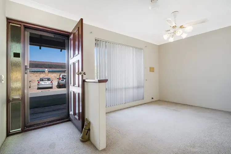 Seventh view of Homely unit listing, 21/7 Harman Road, Sorrento WA 6020