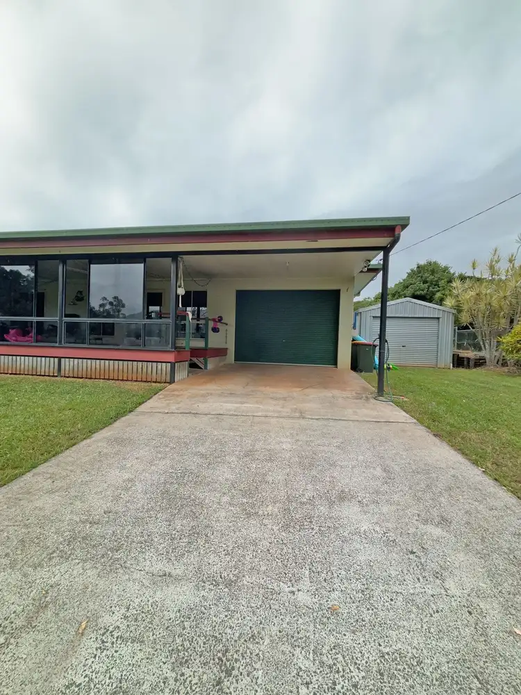 9 Kalorama Street, Tinaroo QLD 4872