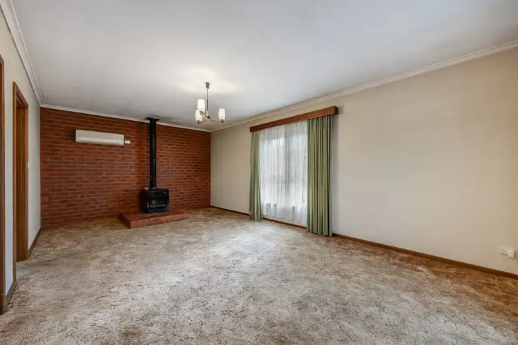 Third view of Homely house listing, 6 Mayfair Crescent, Mount Gambier SA 5290