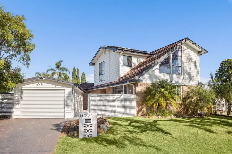 38 Tarra Crescent, Oak Flats NSW 2529