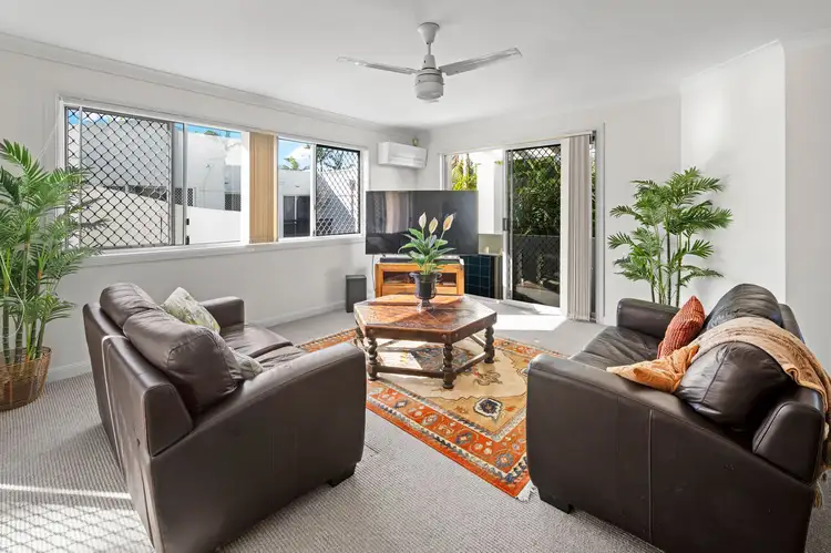 Sixth view of Homely apartment listing, 8/100 'Adriana' Cotlew Street East, Southport QLD 4215