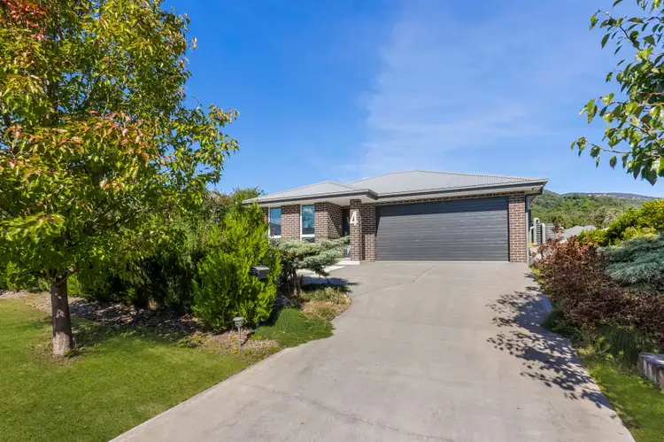 4 Bowlers Close, Kangaroo Valley NSW 2577