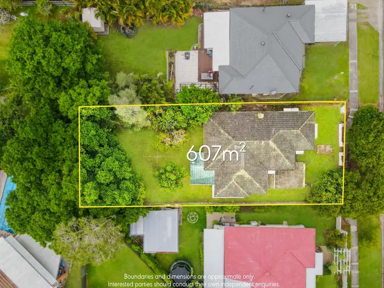 12 Long Street, Camp Hill QLD 4152