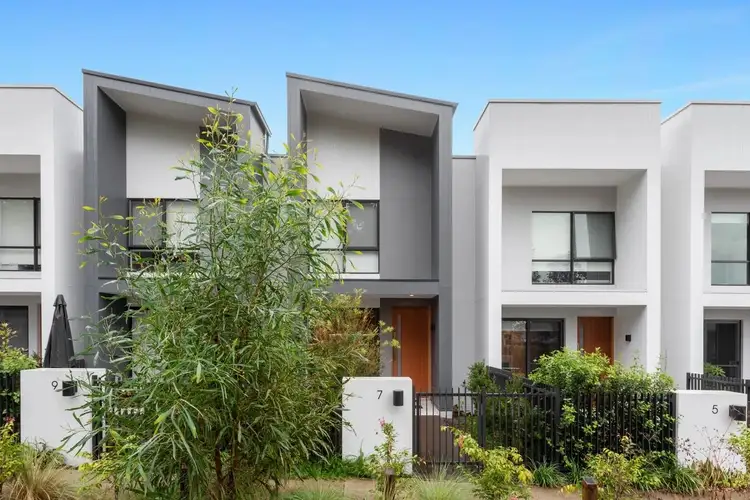7 Milkmaids Lane, Denham Court NSW 2565