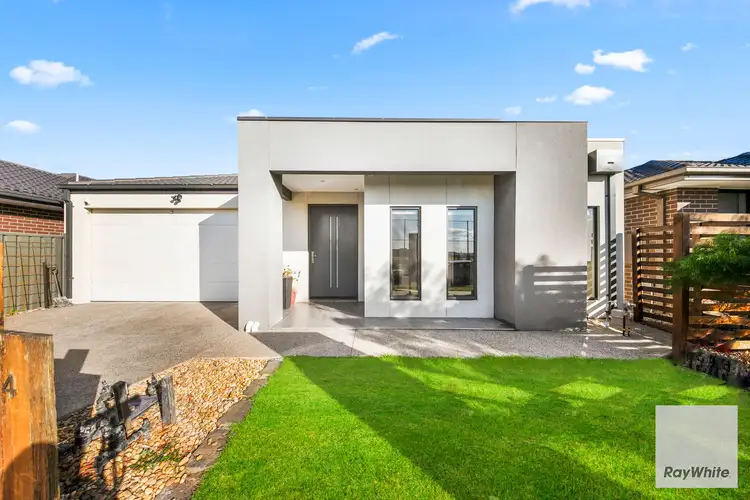 14 Sunmoth Road, Craigieburn VIC 3064