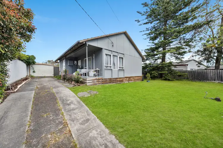 10 Norfolk Crescent, Frankston North VIC 3200