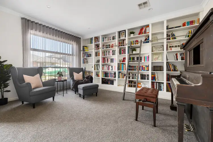 Second view of Homely house listing, 33 Adriatic Circuit, Clyde VIC 3978