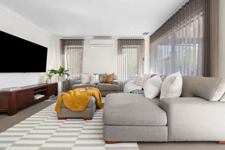 Third view of Homely house listing, 33 Adriatic Circuit, Clyde VIC 3978