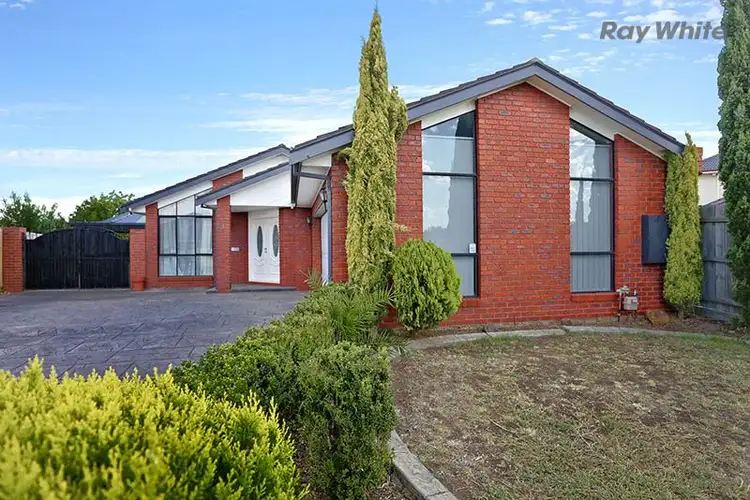 1 Thorogood Court, Taylors Lakes VIC 3038