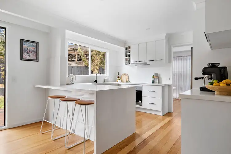 Second view of Homely house listing, 2 Chamouni Court, Frankston VIC 3199