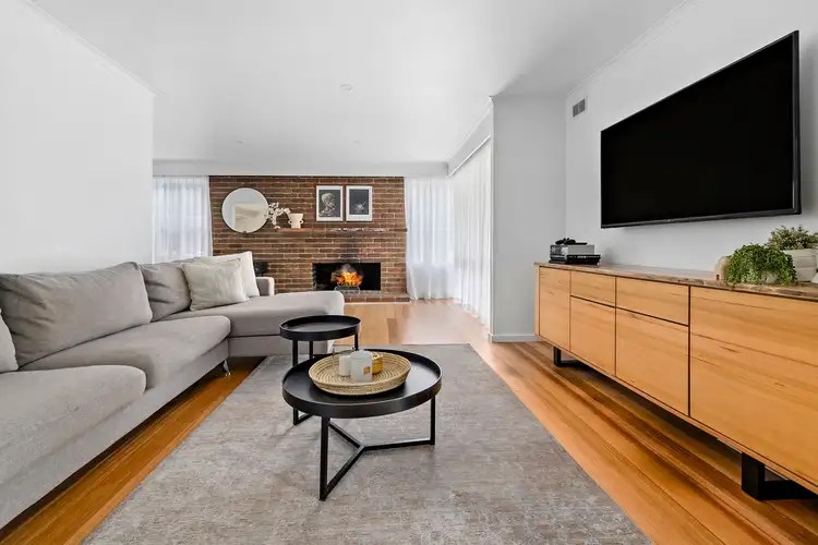 Third view of Homely house listing, 2 Chamouni Court, Frankston VIC 3199