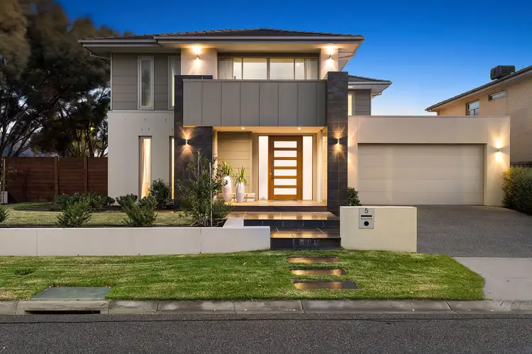 5 Serpentine Court, Waterways VIC 3195