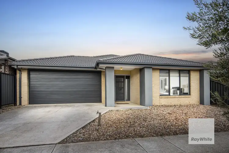 6 Tora Crescent, Fraser Rise VIC 3336
